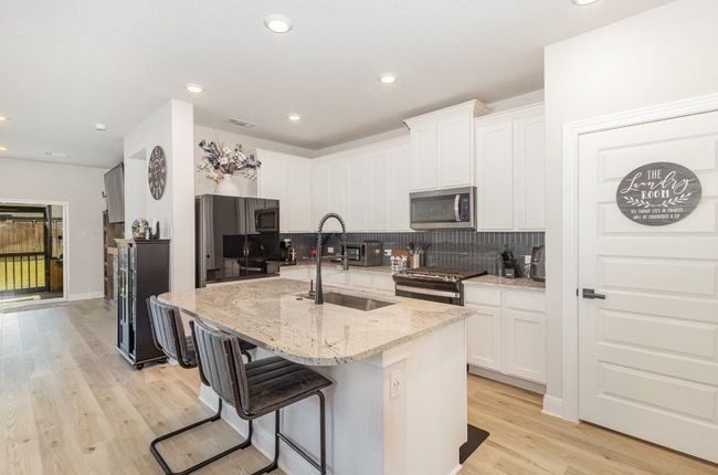119 Nandina Path, House other with 3 bedrooms, 3 bathrooms and 2 parking in Bastrop TX | Image 9