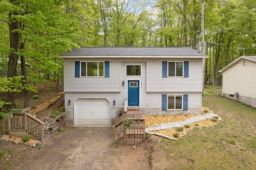 18864 Lakewood Cir, Lake Ann, MI, 49650-9722 | Card Image