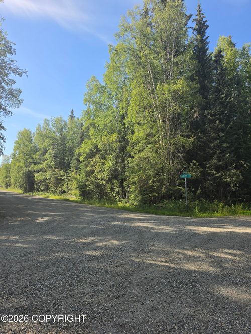 L3 B4 Lauesen Ave, North Pole, AK, 99705 | Card Image