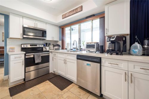 9081 Nw 21st Manor, Sunrise, FL, 33322 | Card Image