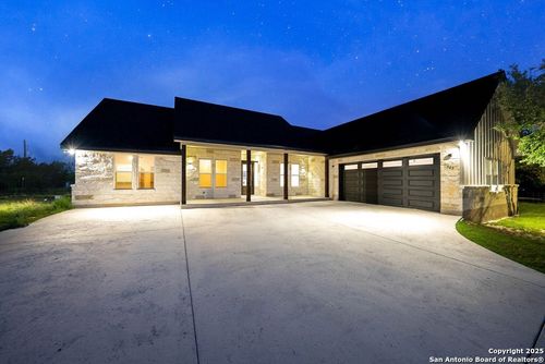 502 Sumack, Kerrville, TX, 78028-9720 | Card Image