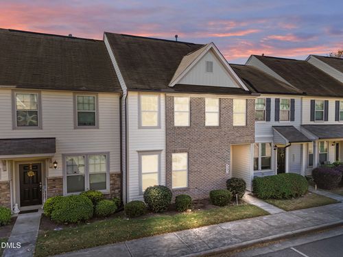 4426 Hillsgrove Rd, Wake Forest, NC, 27587-4193 | Card Image