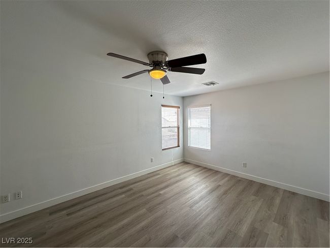 5554 Henshaw Ave, House other with 3 bedrooms, 3 bathrooms and null parking in Las Vegas NV | Image 11