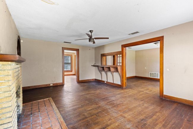 800 N Woods St, House other with 2 bedrooms, 1 bathrooms and null parking in Sherman TX | Image 8