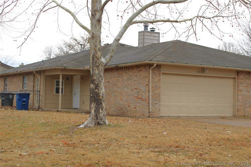6657 S Utica Pl, Tulsa, OK, 74136-2415 | Card Image