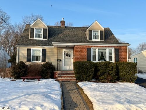 12 Diana Rd, Morris Plains, NJ, 07950-2105 | Card Image