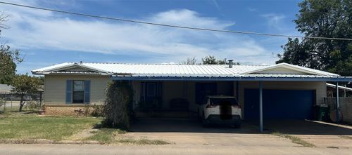 106 N Avenue O, Olney, TX, 76374-1628 | Card Image