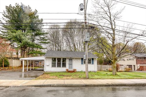 81 Marlborough Rd, Salem, MA, 01970-1067 | Card Image