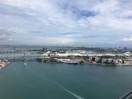 apt-3910-335 S Biscayne Blvd, Miami, FL, 33131-2374 | Card Image