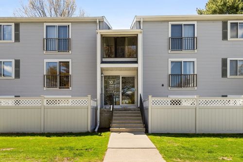 19-10 Village Green Ln, Natick, MA, 01760-3922 | Card Image