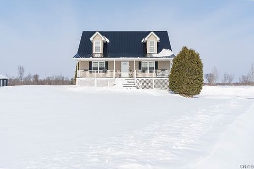 31795 Us Route 11, Philadelphia, NY, 13673-2166 | Card Image