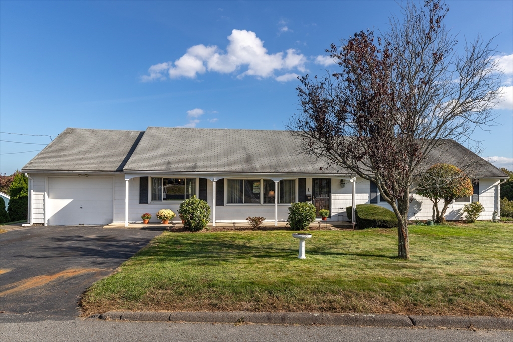 Theresa Rd, Stoneham, MA 02180