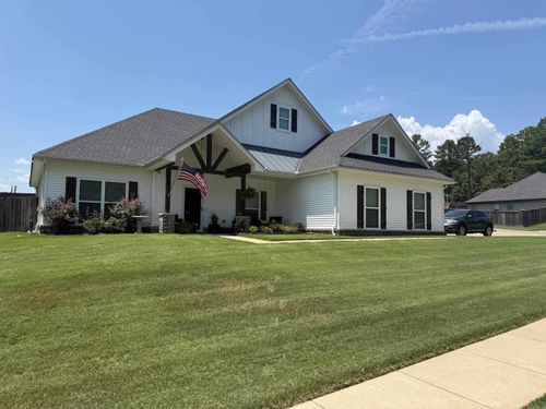 3903 Hampton Dr, Benton, AR, 72019-7609 | Card Image