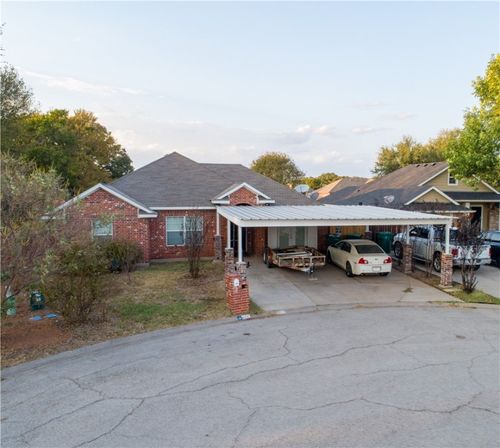 202 Eagle Point Court, Waco, TX, 76705 | Card Image