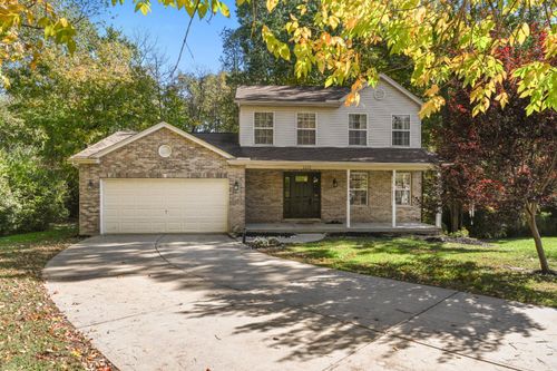 2233 Picnic Woods Dr, Lawrenceburg, IN, 47025-8756 | Card Image