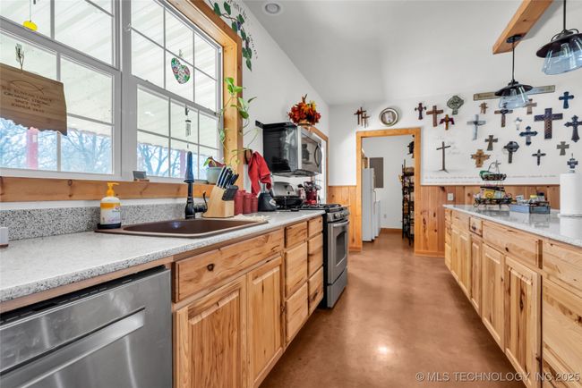 300 Nw 6 Th St, House other with 3 bedrooms, 2 bathrooms and null parking in Kingston OK | Image 21