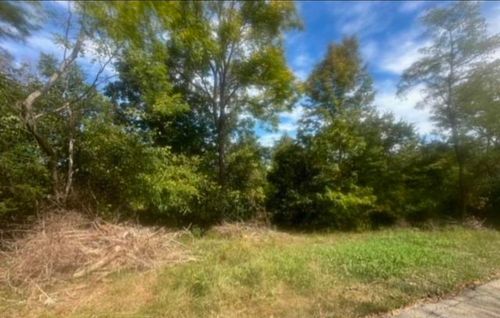 3216 Hanover Dr, Lawrenceburg, IN, 47025 | Card Image