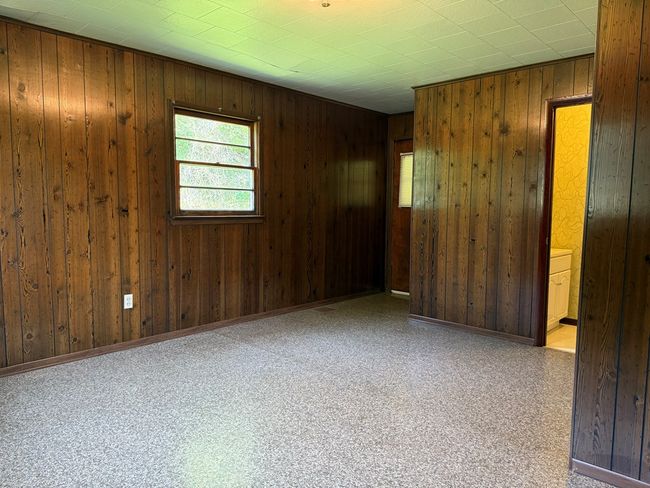 8570 Lovers Gap Rd, House other with 3 bedrooms, 2 bathrooms and null parking in Vansant VA | Image 13