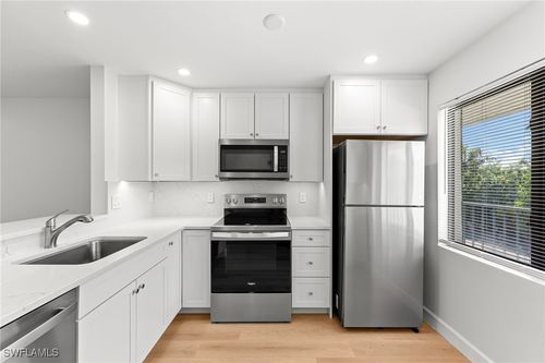 b207-1155 Rosemary Ct, NAPLES, FL, 34103-8342 | Card Image