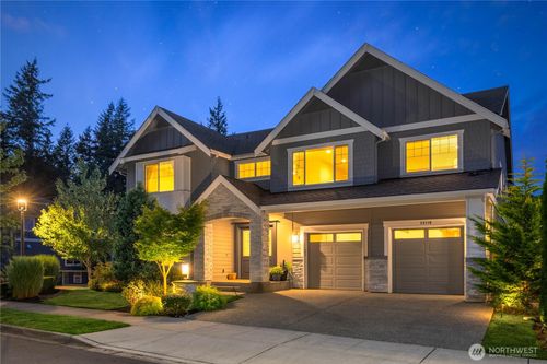 24110 Se 28th St, Sammamish, WA, 98075-9416 | Card Image