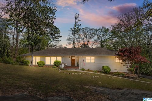 241 Big Springs Dr, Vestavia Hills, AL, 35216-1003 | Card Image