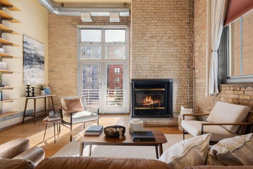 apt-221-801 Washington Ave N, Minneapolis, MN, 55401-4104 | Card Image