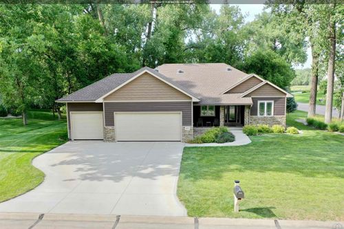 875 E Sawgrass Trl, Dakota Dunes, SD, 57049-5198 | Card Image