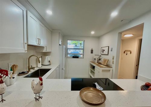 102-3060 Holiday Springs Blvd, Margate, FL, 33063-5423 | Card Image