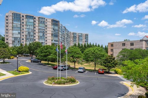 unit-206-19375 Cypress Ridge Ter, LEESBURG, VA, 20176-5183 | Card Image
