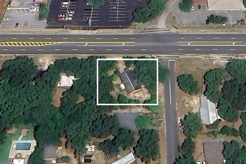 405 Government Ave, Valparaiso, FL, 32580-1031 | Card Image