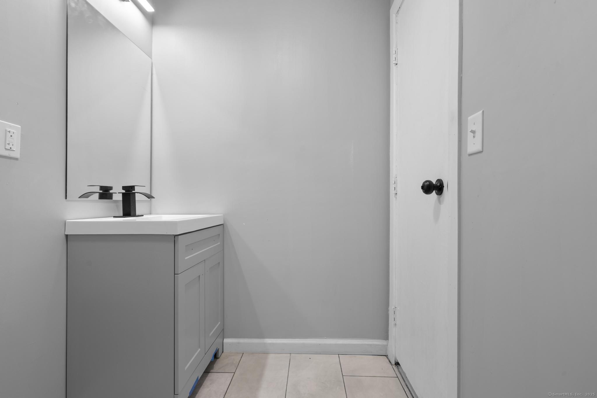 Residential Lease in Waterbury 2