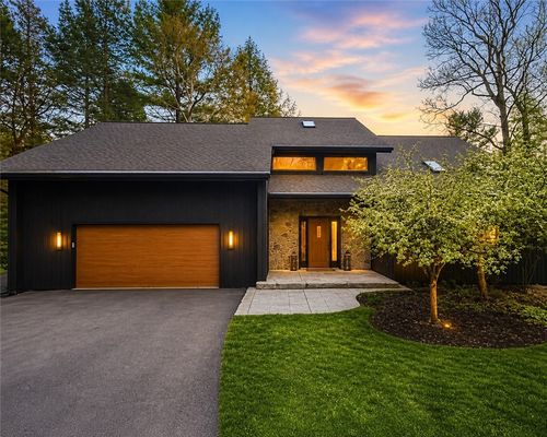 212 Meeker Rd, Vestal, NY, 13850-3228 | Card Image