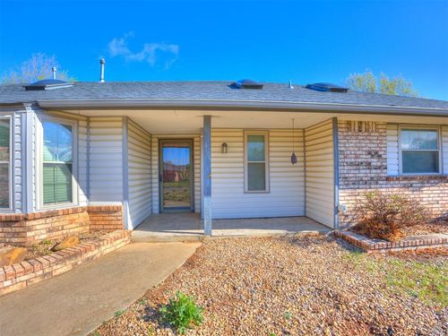 3201 Center Street, The Village, OK, 73120 | Card Image