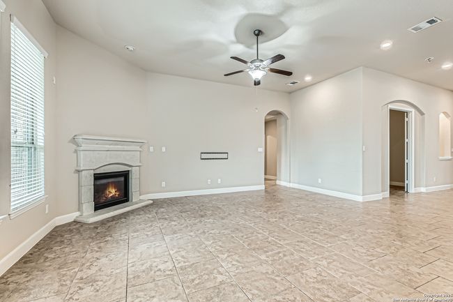 32241 Tamarind Bnd, House other with 4 bedrooms, 3 bathrooms and null parking in Bulverde TX | Image 11