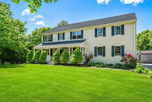 323 Oakhill Ave, Attleboro, MA, 02703 | Card Image