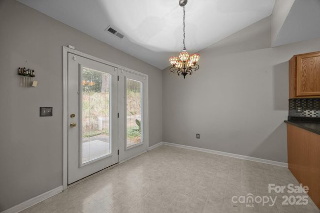 68 Wiltshire Cir, Condo with 2 bedrooms, 2 bathrooms and null parking in Fletcher NC | Image 9