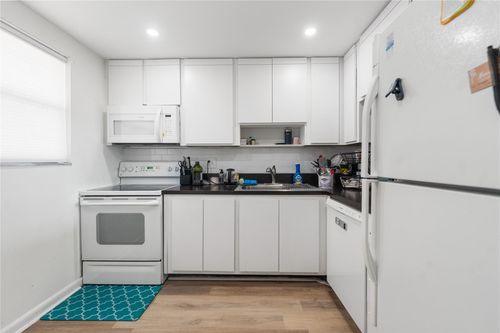 apt-713-2314 S Cypress Bend Dr, Pompano Beach, FL, 33069-5675 | Card Image