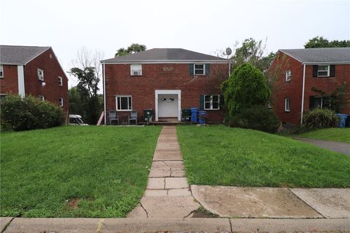 1555 Bevan Rd, Pittsburgh, PA, 15227-1511 | Card Image