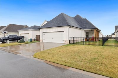 6862 Garden Trail Avenue, House other with 3 bedrooms, 2 bathrooms and null parking in Springdale AR | Image 3