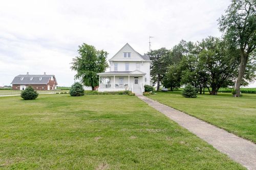 27231 E 3000 North Rd, Chenoa, IL, 61726-8976 | Card Image