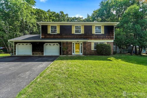 36 Old Bridge Dr, Howell, NJ, 07731-2307 | Card Image
