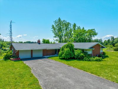 1098 15 Th Sideroad, House other with 3 bedrooms, 2 bathrooms and 12 parking in Schomberg ON | Image 2