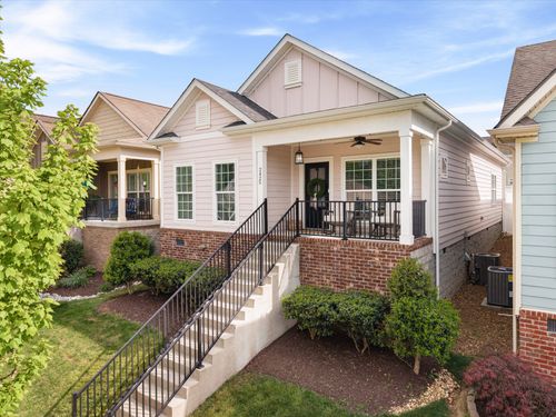2425 Duxbury Dr, Columbia, TN, 38401-6243 | Card Image