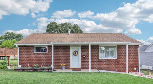 233 Arizona Dr, Lower Burrell, PA, 15068-3203 | Card Image