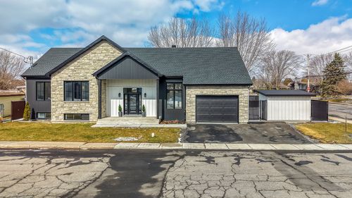 2089 Rue Beauregard, Marieville, QC, J3M1E7 | Card Image