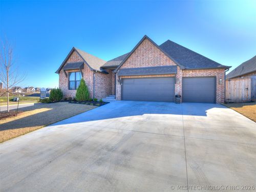 13605 S 21st Pl E, Bixby, OK, 74008-2192 | Card Image