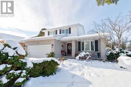 97 Tiner Ave, Dorchester, ON, N0L1G2 | Card Image