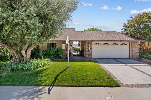 25631 Bellerive Dr, Valencia, CA, 91355-2503 | Card Image