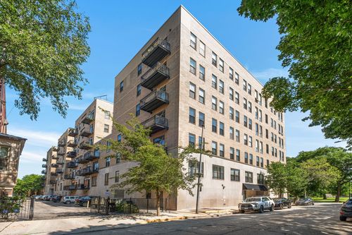 110-811 S Lytle St, Chicago, IL, 60607-4116 | Card Image