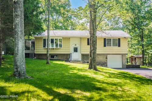 50 Woodledge Hills Dr, Hawley, PA, 18428-9808 | Card Image